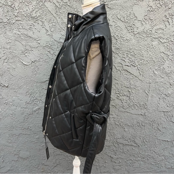 BLANKNYC Faux Leather Vest in Night Fever Size M - Picture 5 of 8